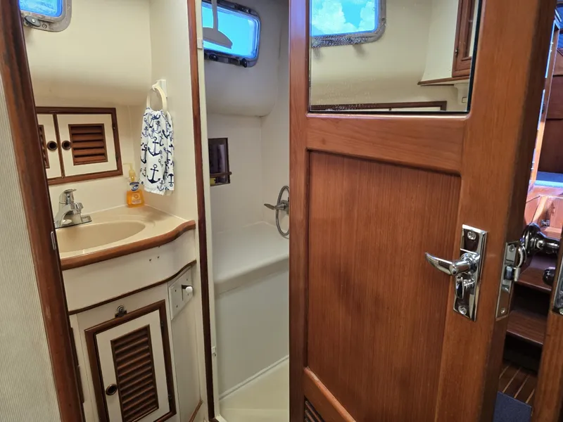 Slide: The Image of Offshore 48 Sedan 1989 - 20