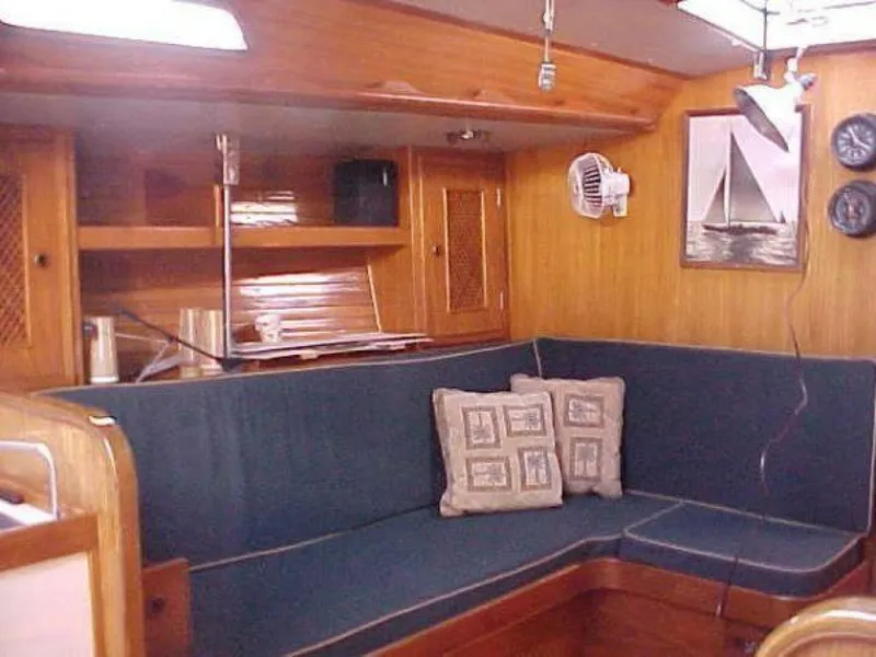 Slide: The Image of Farrier FAST 410 Masthead Sloop 1986 - 18