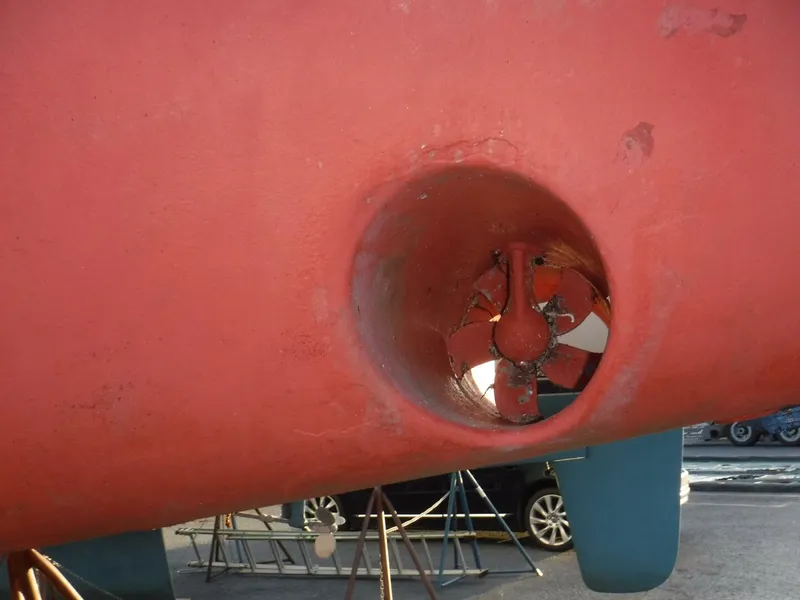 Slide: The Image of Farrier FAST 410 Masthead Sloop 1986 - 2