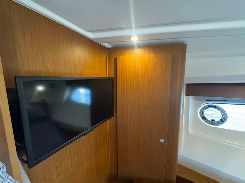 Slide: The Image of Beneteau 2023 - 31