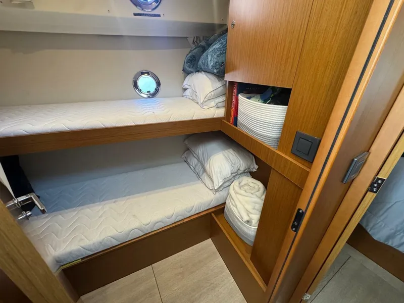 Slide: The Image of Beneteau 2023 - 33