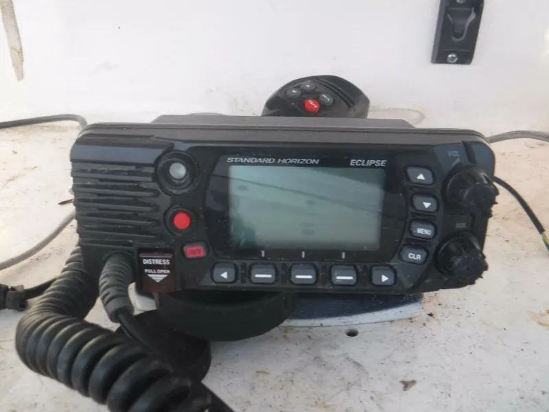 Slide: The Image of Pro-Line 31 Super Sport Center Console 2006 - 12