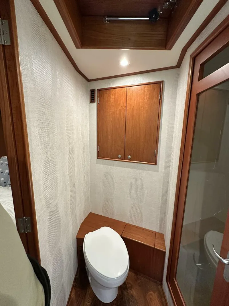 Slide: The Image of Merritt Yachts 58' Sportfish 1999 - 13