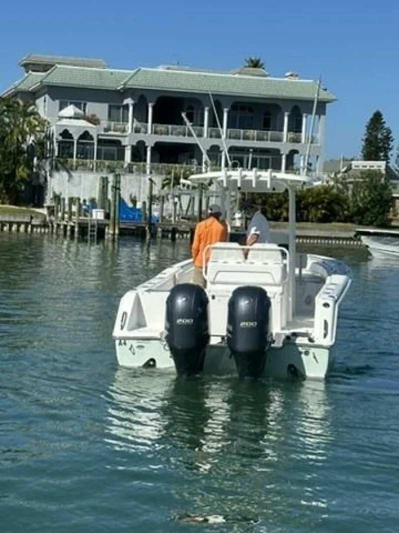 Slide: The Image of Sea Hunt 27 Gamefish Forward Seating 2014 - 10