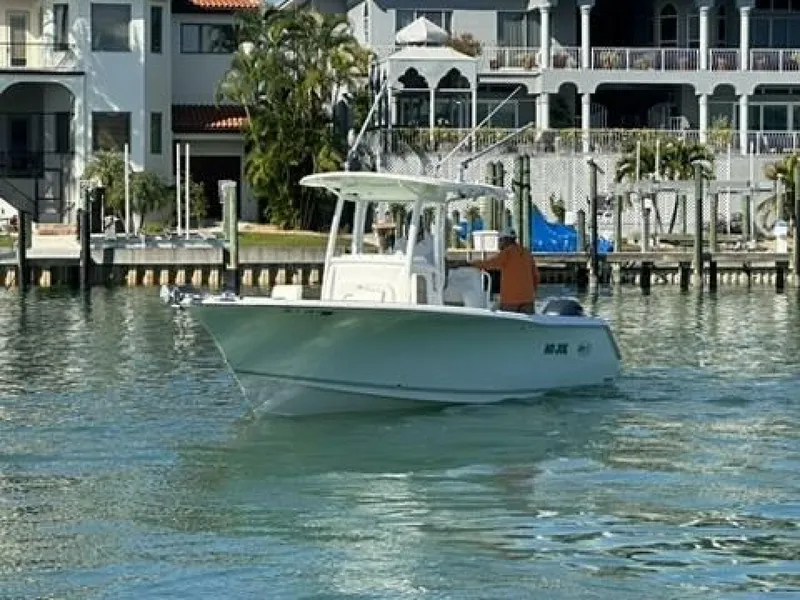 Slide: The Image of Sea Hunt 27 Gamefish Forward Seating 2014 - 17