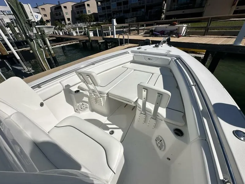 Slide: The Image of Sea Hunt 27 Gamefish Forward Seating 2014 - 21