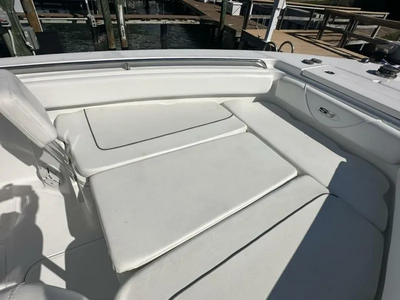 Slide: The Image of Sea Hunt 27 Gamefish Forward Seating 2014 - 24