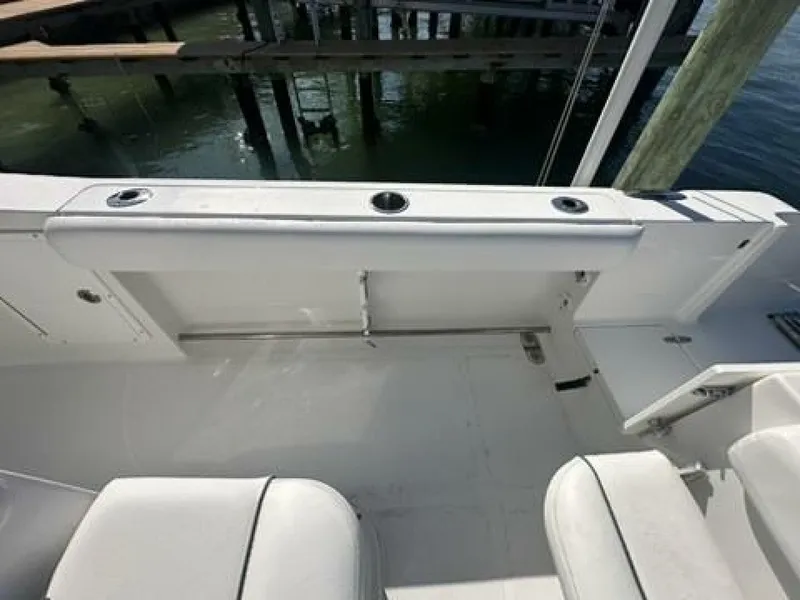 Slide: The Image of Sea Hunt 27 Gamefish Forward Seating 2014 - 42