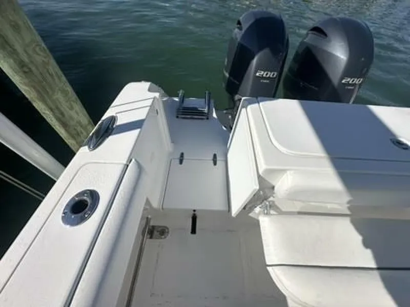 Slide: The Image of Sea Hunt 27 Gamefish Forward Seating 2014 - 43