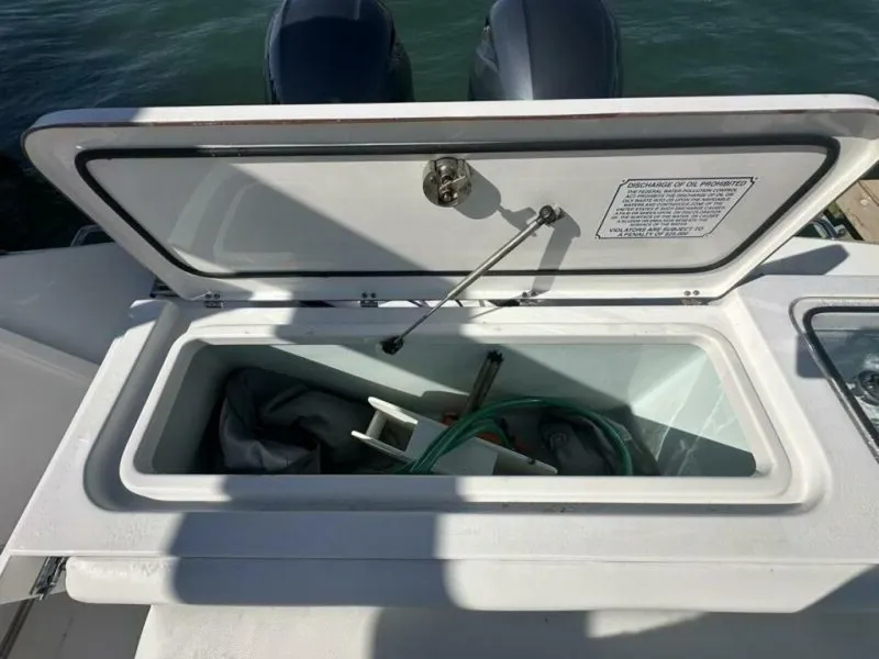 Slide: The Image of Sea Hunt 27 Gamefish Forward Seating 2014 - 45