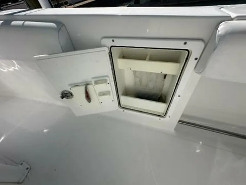 Slide: The Image of Sea Hunt 27 Gamefish Forward Seating 2014 - 57