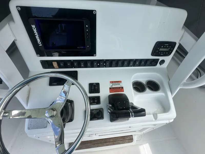 Slide: The Image of Sea Hunt 27 Gamefish Forward Seating 2014 - 62