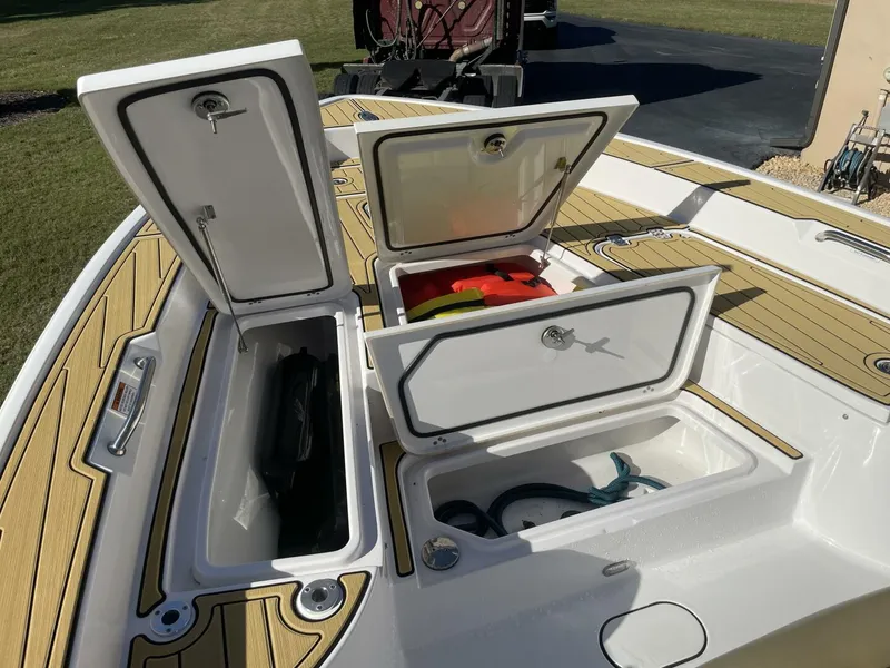 Slide: The Image of Sportsman Masters 267 Bay Boat 2023 - 32