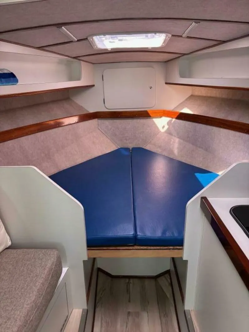 Slide: The Image of Chris-Craft 284 1987 - 15