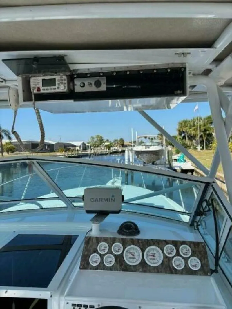 Slide: The Image of Chris-Craft 284 1987 - 3