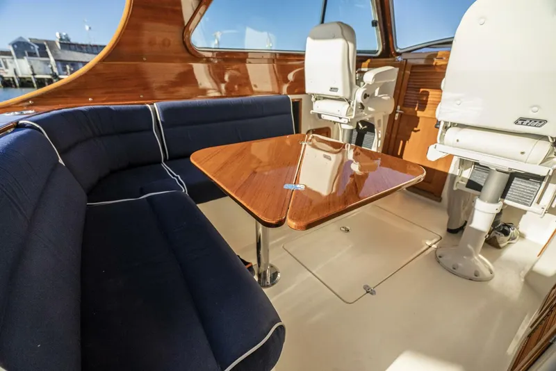 Slide: The Image of Hinckley Yachts Hinckley Picnic Boat 36 EP 2007 - 10