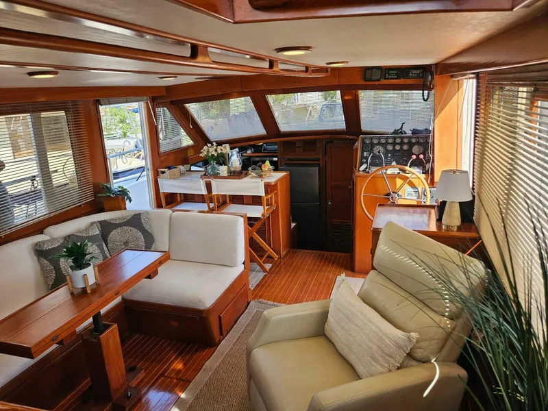 Slide: The Image of Offshore 48 Yachtfisher 1990 - 4