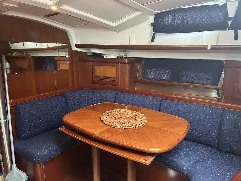 Slide: The Image of Beneteau 42cc 2003 - 13