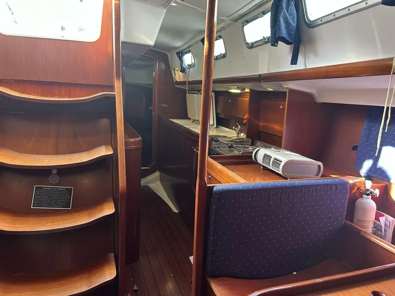 Slide: The Image of Beneteau 42cc 2003 - 42
