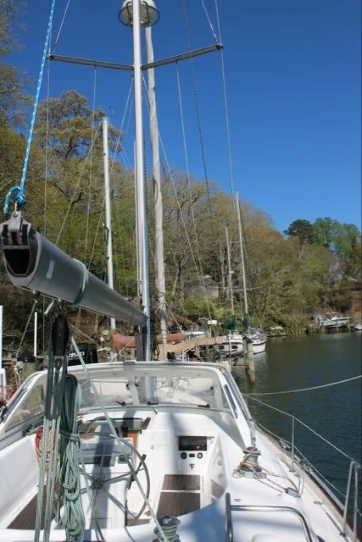 Slide: The Image of Beneteau 42cc 2003 - 68