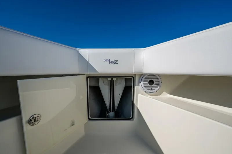 Slide: The Image of SeaVee 2017 - 6
