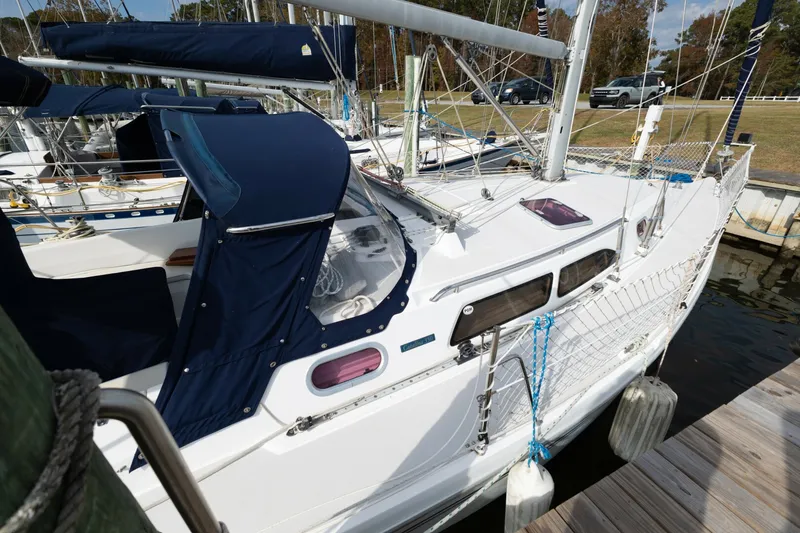 The Image of Catalina 350 2005 - 0