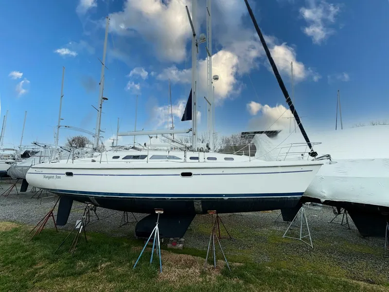 The Image of Catalina 380 2001 - 0