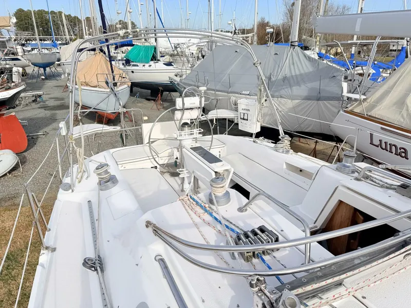 Slide: The Image of Catalina 380 2001 - 10