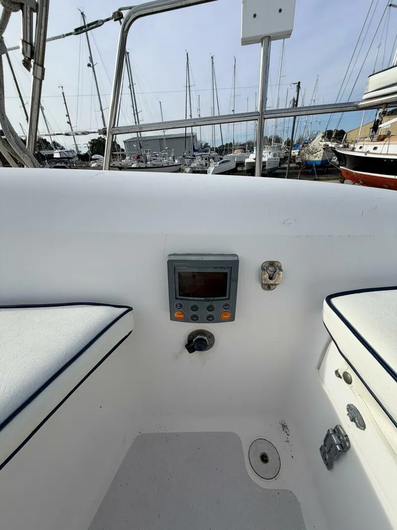 Slide: The Image of Catalina 380 2001 - 16