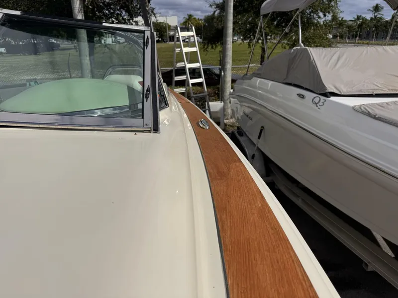 Slide: The Image of Chris-Craft 2014 - 18