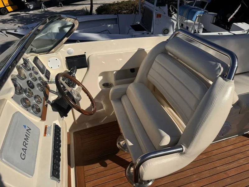 Slide: The Image of Chris-Craft 2014 - 21