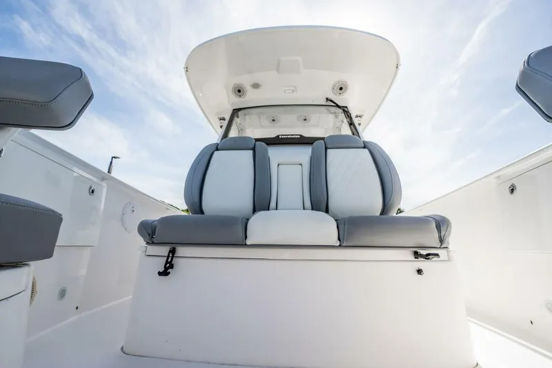 Slide: The Image of Everglades 335 Center Console 2021 - 13