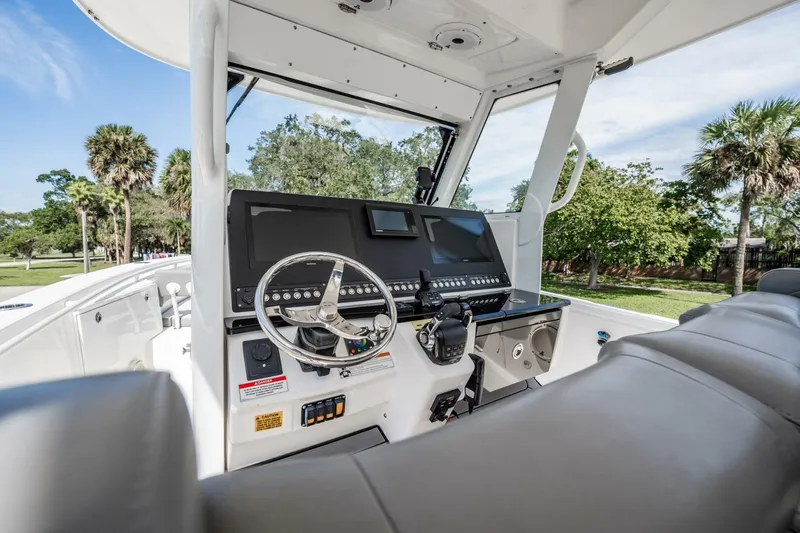Slide: The Image of Everglades 335 Center Console 2021 - 21
