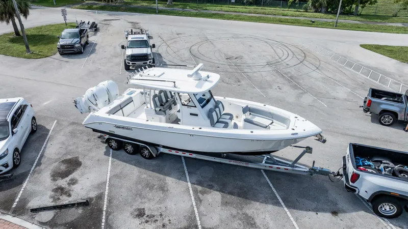 Slide: The Image of Everglades 335 Center Console 2021 - 56