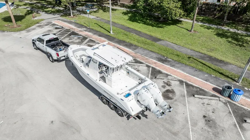 Slide: The Image of Everglades 335 Center Console 2021 - 58