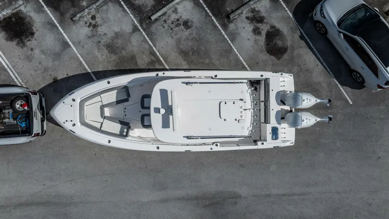 Slide: The Image of Everglades 335 Center Console 2021 - 60