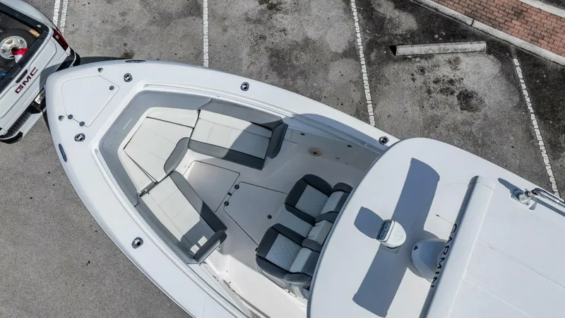 Slide: The Image of Everglades 335 Center Console 2021 - 8