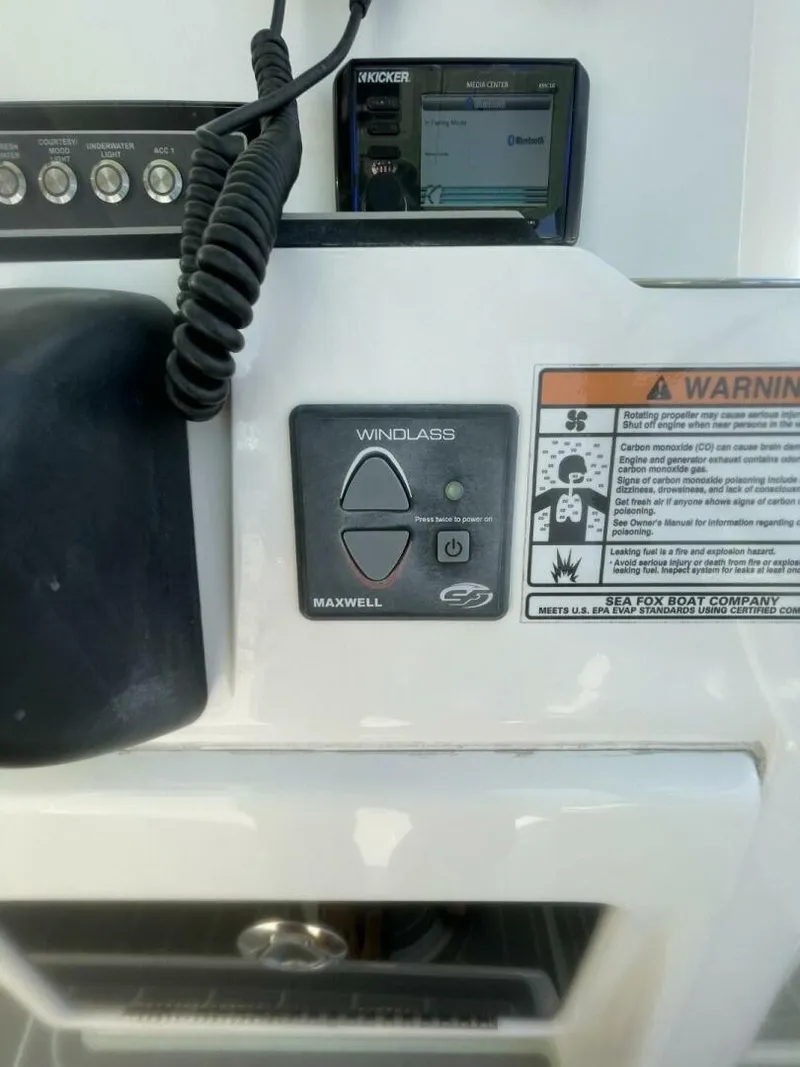 Slide: The Image of Sea Fox 248 Commander 2020 - 19