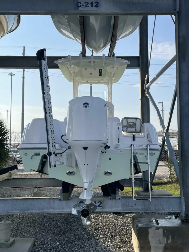 Slide: The Image of Sea Fox 248 Commander 2020 - 2