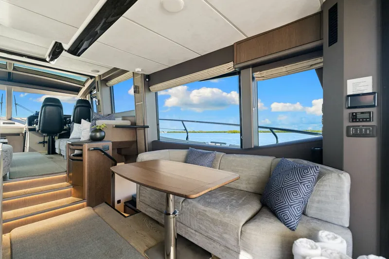 Slide: The Image of Galeon 680 FLYBRIDGE 2020 - 25