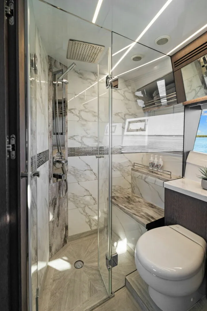 Slide: The Image of Galeon 680 FLYBRIDGE 2020 - 47