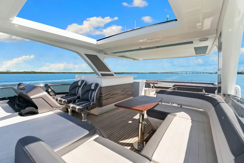 Slide: The Image of Galeon 680 FLYBRIDGE 2020 - 57