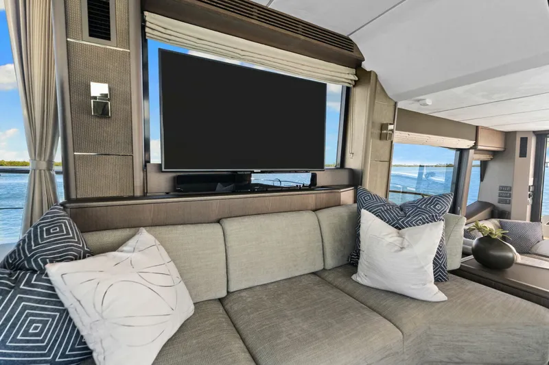 Slide: The Image of Galeon 680 FLYBRIDGE 2020 - 73