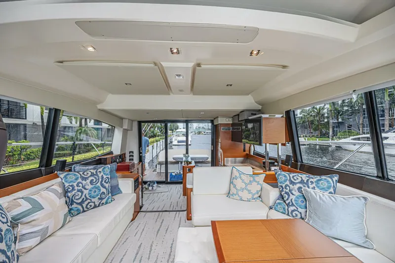 Slide: The Image of Prestige 550S 2013 - 13