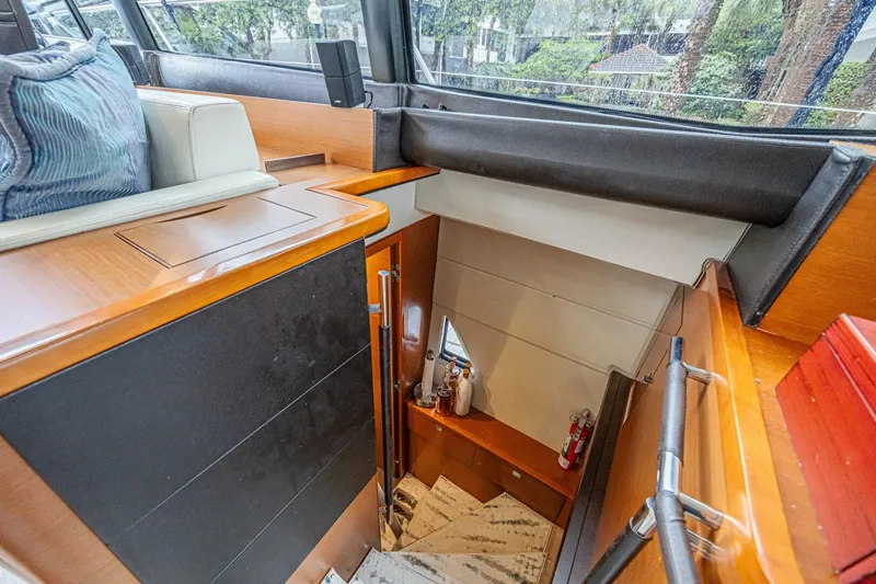 Slide: The Image of Prestige 550S 2013 - 17