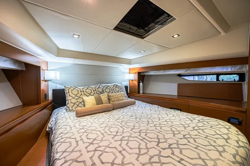 Slide: The Image of Prestige 550S 2013 - 36