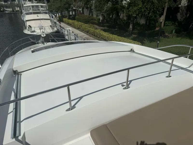 Slide: The Image of Prestige 550S 2013 - 4