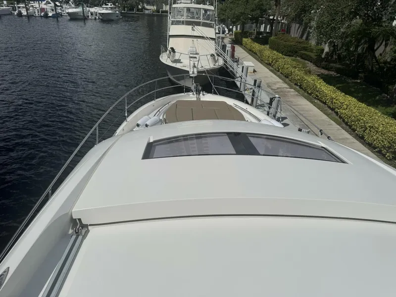 Slide: The Image of Prestige 550S 2013 - 6