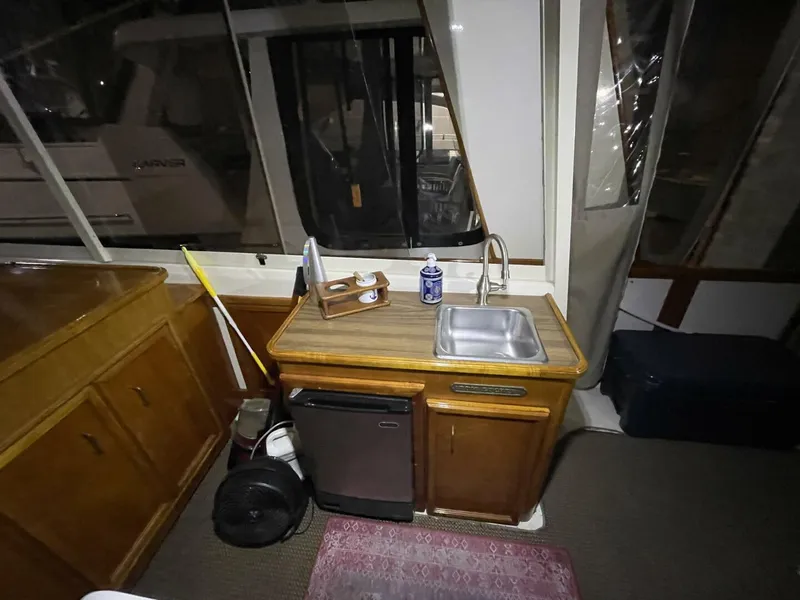 Slide: The Image of Egg Harbor 40 Motor Yacht 1986 - 18