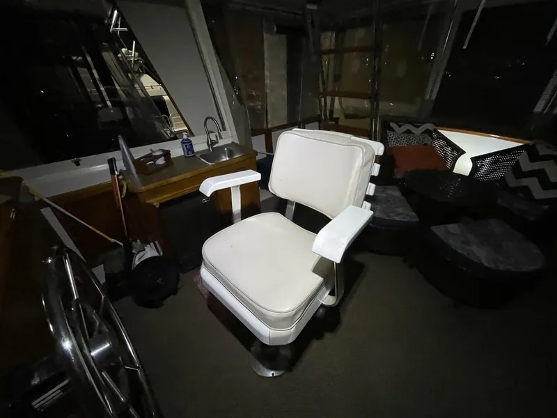 Slide: The Image of Egg Harbor 40 Motor Yacht 1986 - 21